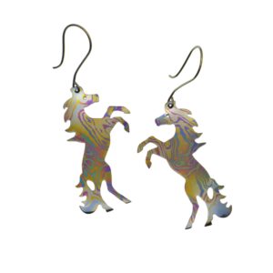Orecchini in damasco di titanio Cavallini rampanti