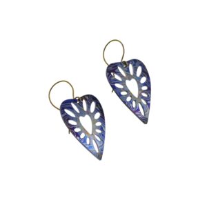 Orecchini in damasco di titanio Cuori con cornice traforata