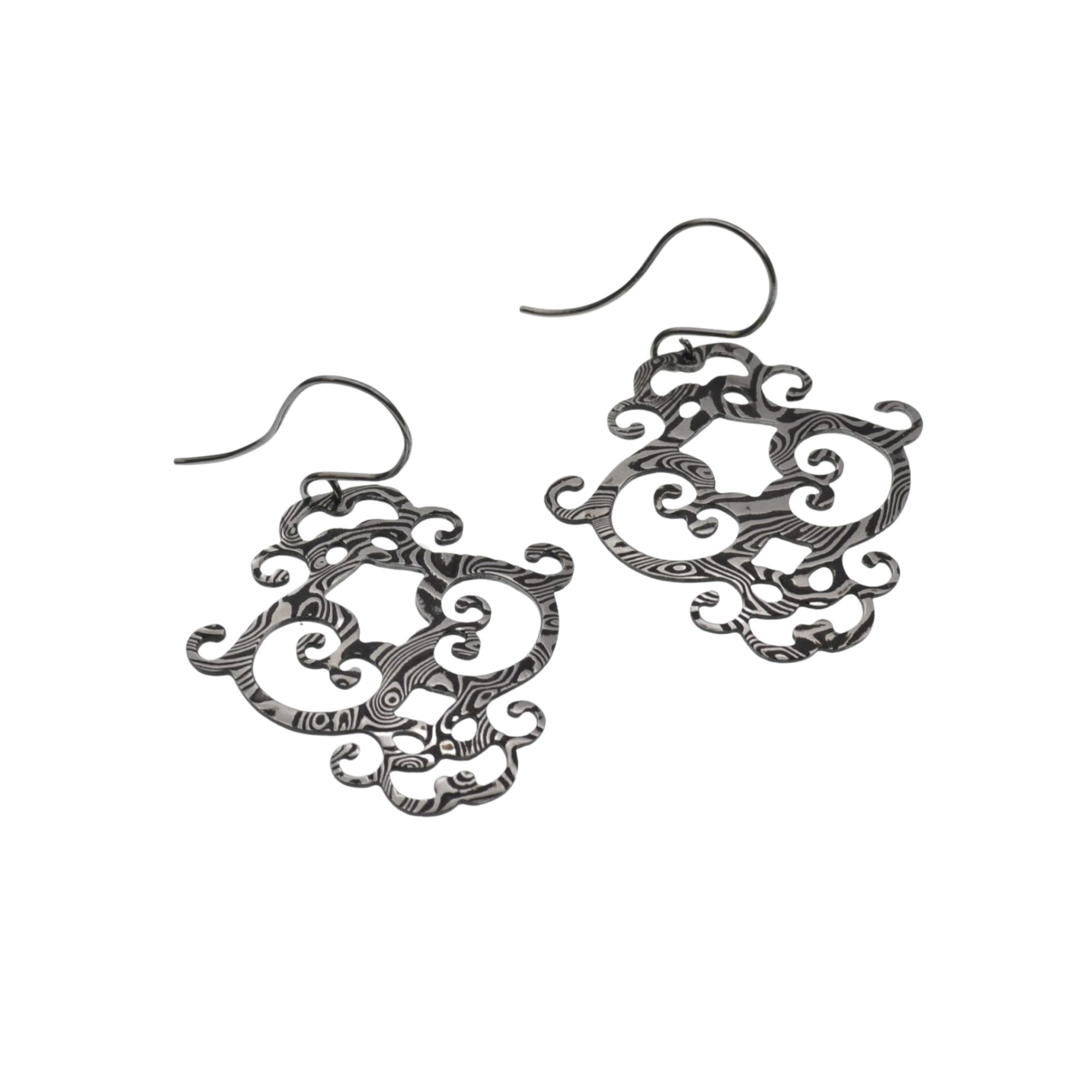Orecchini in Damasco di acciaio inossidabile Decoro barocco