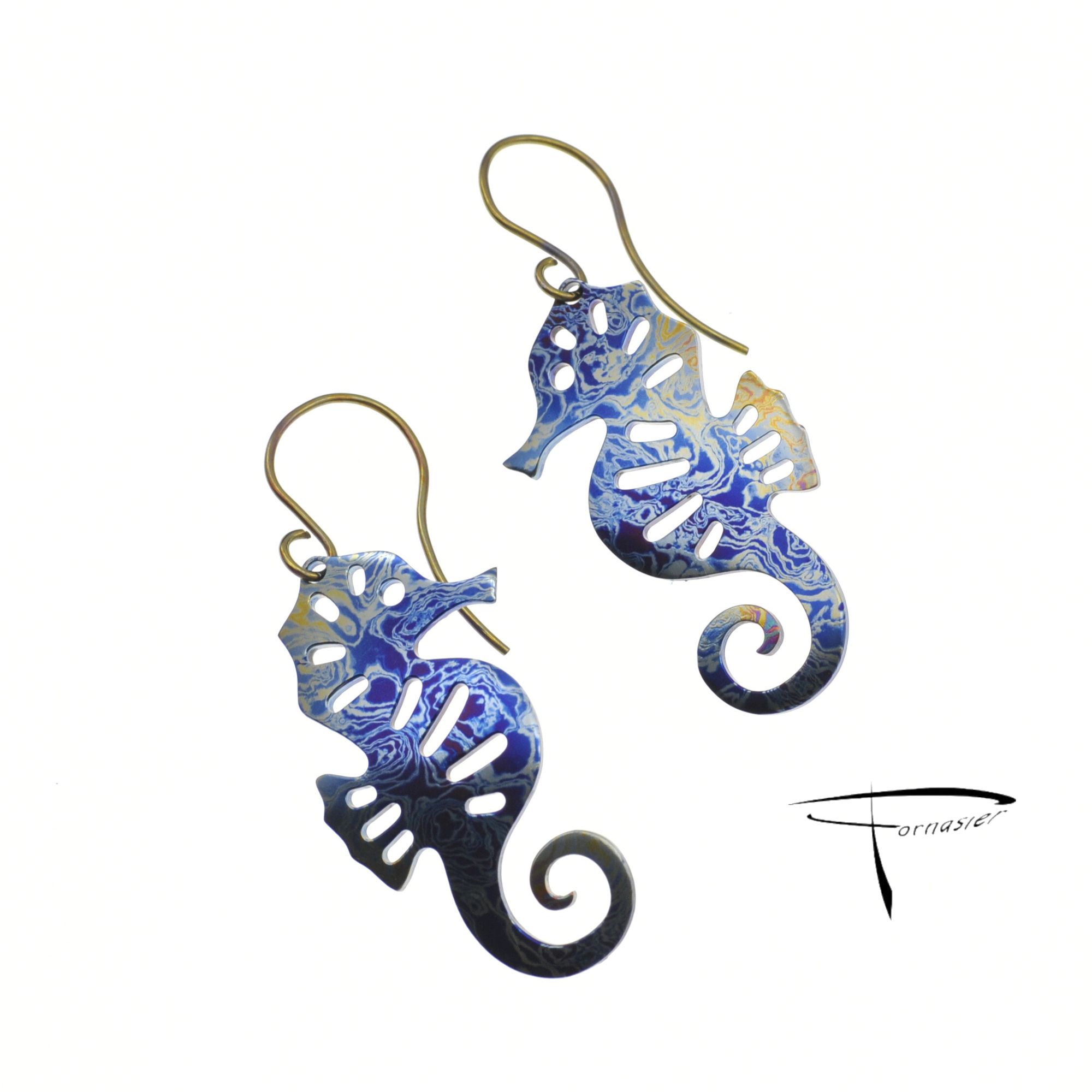 Orecchini in damasco di titanio Cavallucci marini