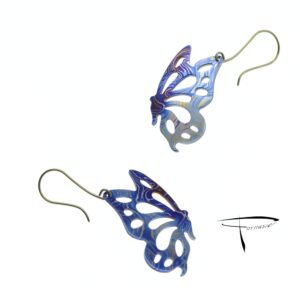 Orecchini in damasco di titanio Farfalle profilo