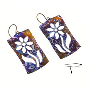 Orecchini in damasco di titanio Piastre fiore