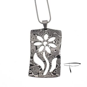 Pendente in damasco di acciaio inossidabile Piastra con fiore